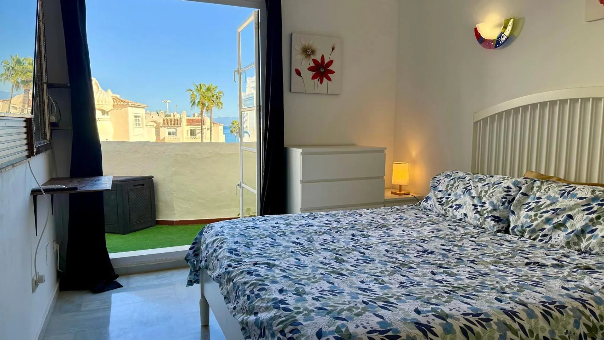 Atico En El Puerto Deportivo De Benalmadena Apartment 0*,  Spain